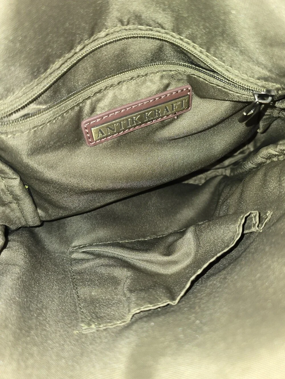 Antik Kraft Samara Crossbody Sling